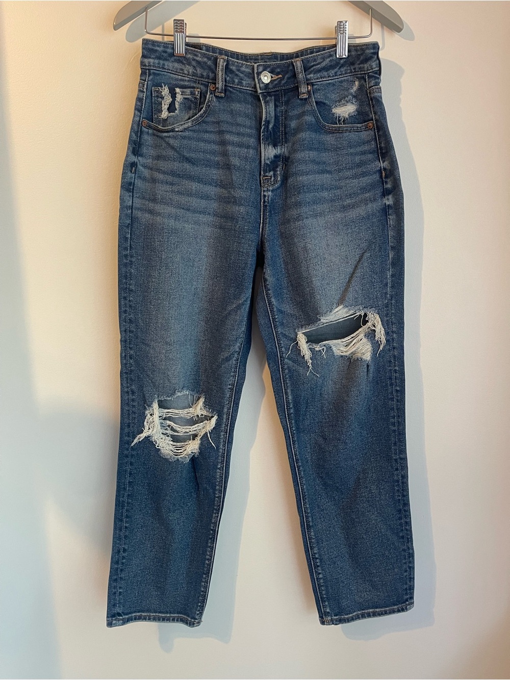 American Eagle AE Stretch Ripped Mom Straight Jeans Medium Blue High Rise 8 Reg
